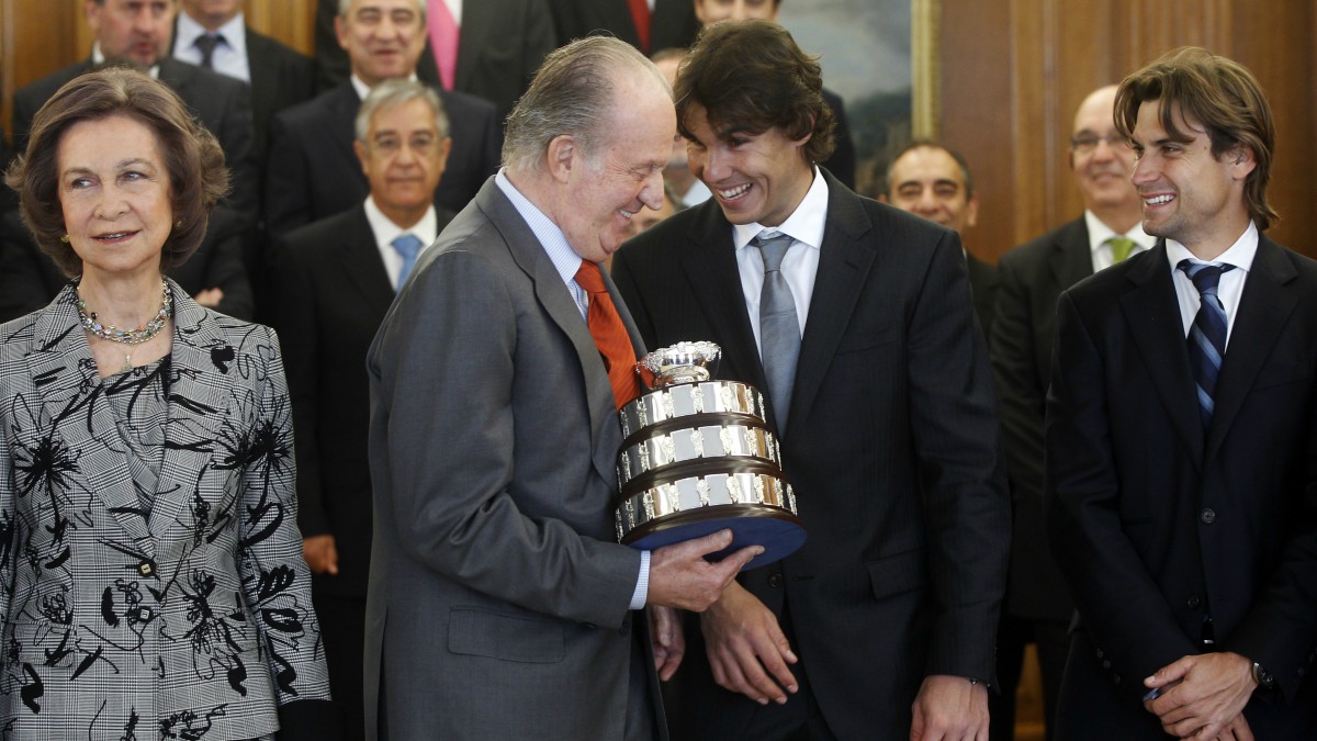 El Rey Juan Carlos, junto a Nadal. (AFP)