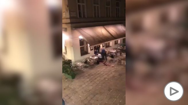 Al menos un muerto y varios heridos en un atentado con armas de fuego en  una sinagoga en Viena