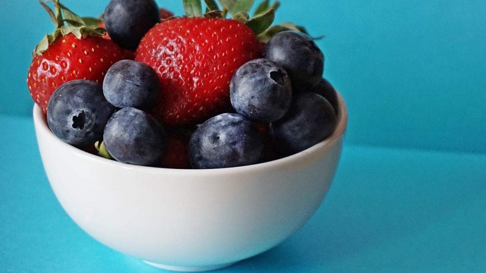 Si te gusta mucho la fruta, ¿cuánta puedes comer al día? Si te gusta mucho la fruta, ¿cuánta puedes comer al día?