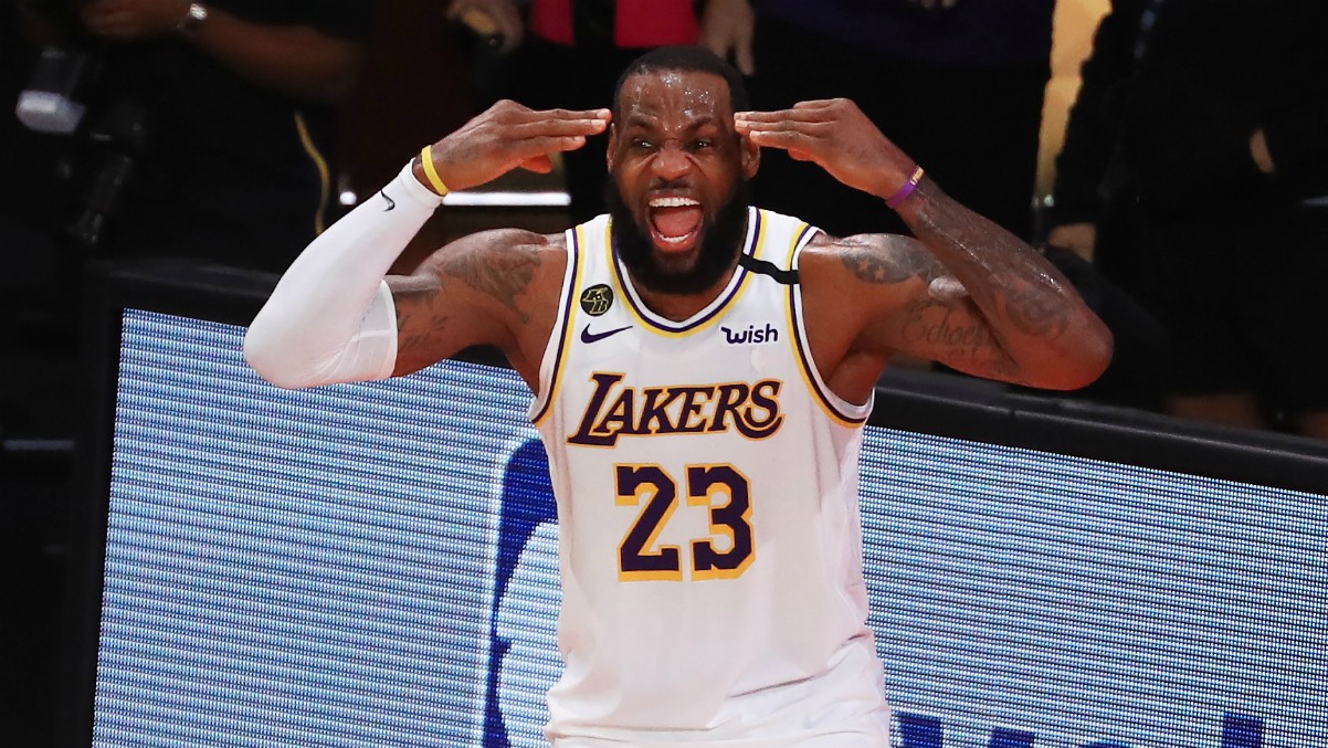 LeBron James celebra la victoria en las Finales NBA ante Miami. (Getty)