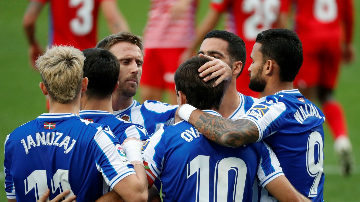 La Real Sociedad celebra un gol. (EFE)