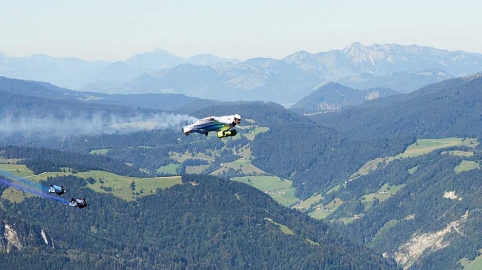 Traje volador