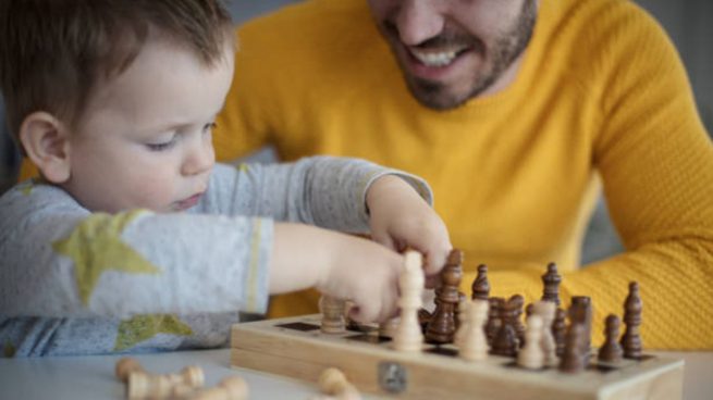 niños ajedrez