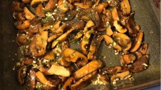 Receta de níscalos al ajillo con vino blanco