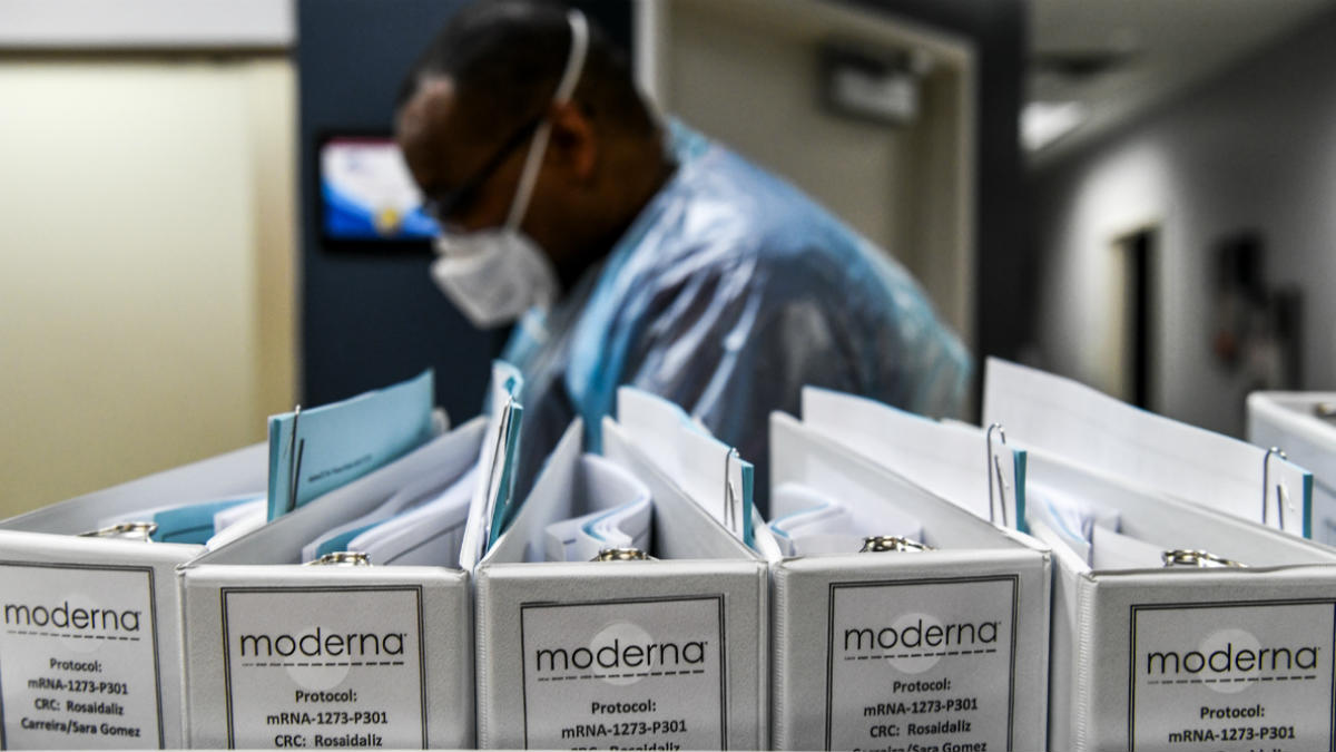 Una imagen del laboratorio donde se prueba la vacuna de Moderna. (AFP)
