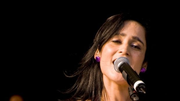 julieta venegas