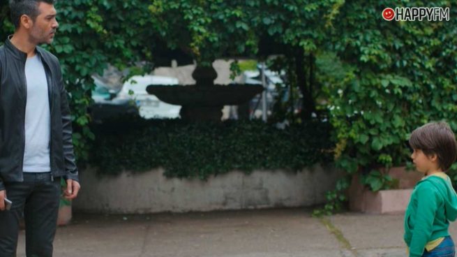 Mujer: El encuentro de Sarp y su hijo