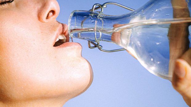 Lo dudo Aditivo sucesor Es saludable rellenar las botellas de agua?