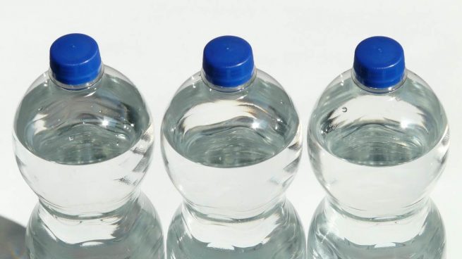 Agua en Botella de Vidrio - Agua Sana