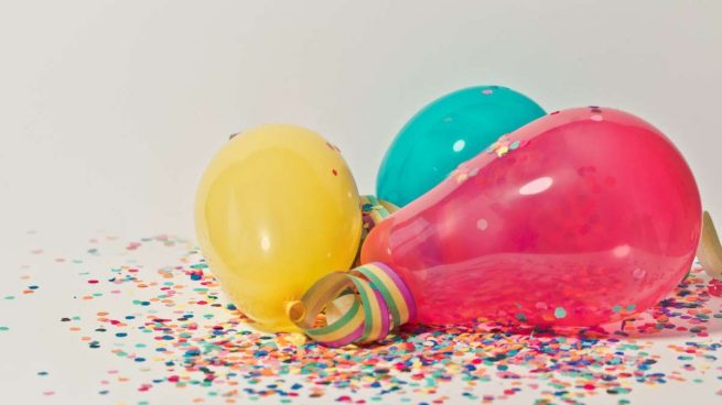 Calendario Coincidencia pausa Cómo inflar globos sin helio y que floten