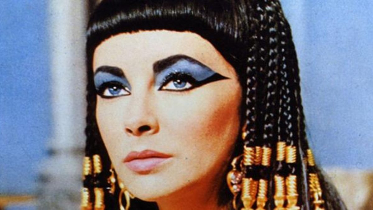 Elisabeth Taylor como Cleopatra