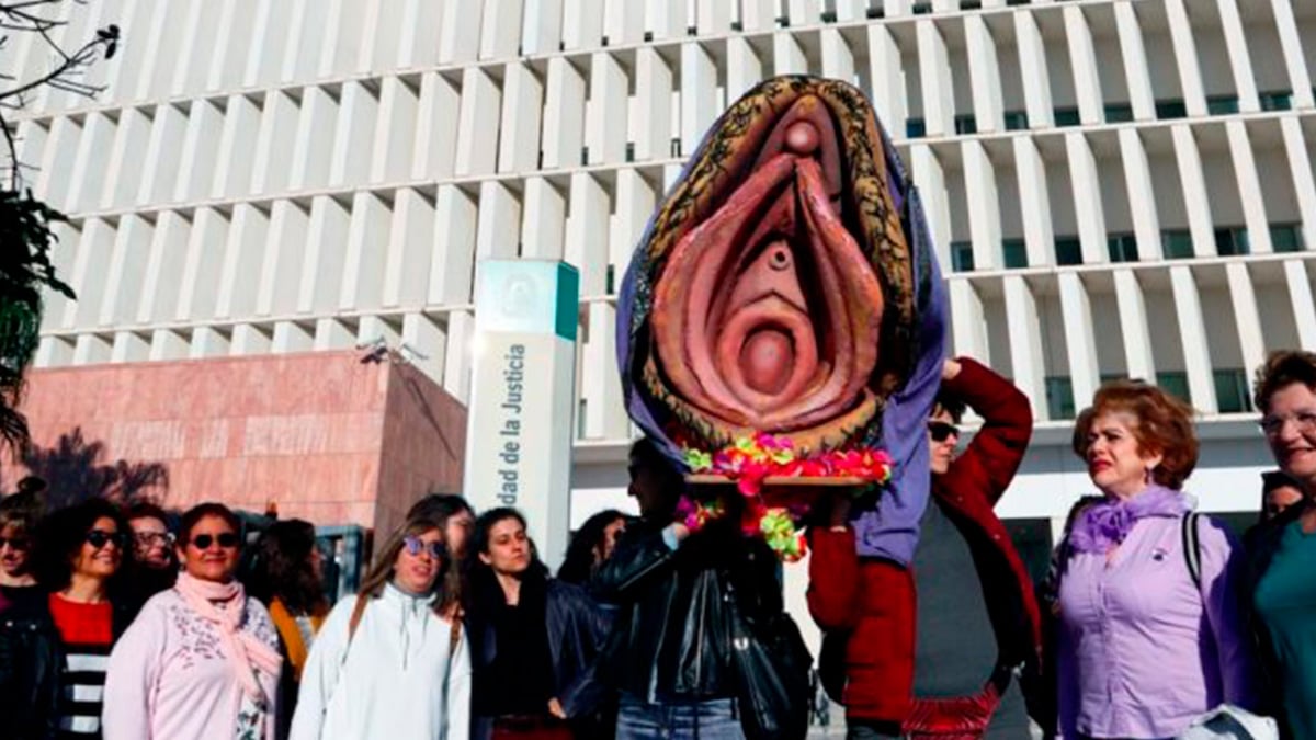 ‘Gran procesión del Santo Chumino Rebelde’ en Málaga