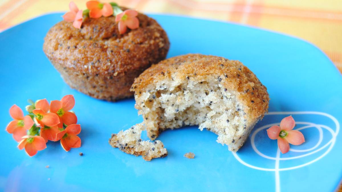 Magdalenas de limón y semillas de amapola, receta fácil paso a paso