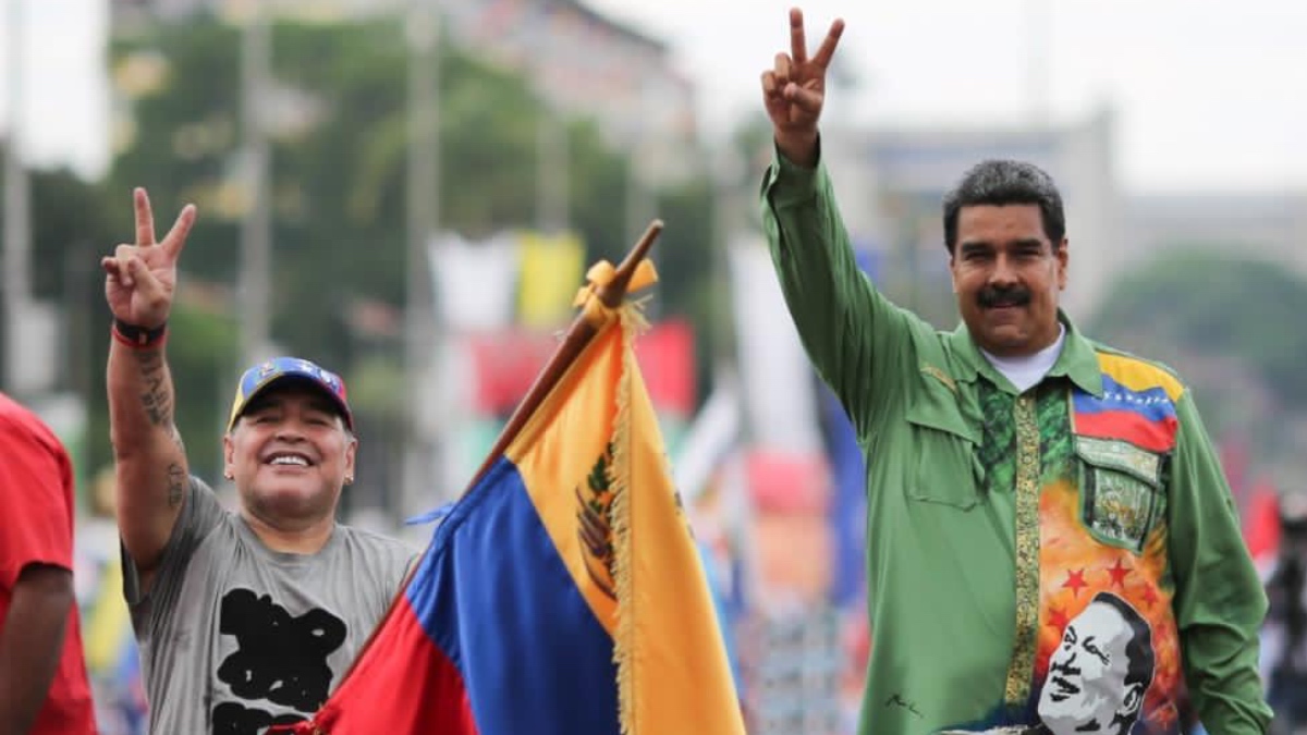 Diego Armando Maradona, durante una campaña electoral junto a Nicolás Maduro en Venezuela.