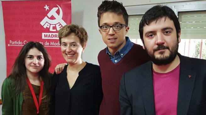 La concejal de Arganda del Rey, Clotilde Cuéllar (segunda por la izquierda) junto a Íñigo Errejón (Más País) y Álvaro Aguilera (IU). (Foto: IU)