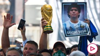 Cientos de miles de personas despidieron a Maradona en Buenos Aires.