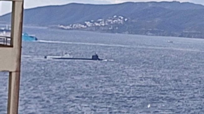 Sánchez, acusado de ocultar la presencia de un submarino nuclear en Gibraltar: «Es una bomba flotante»