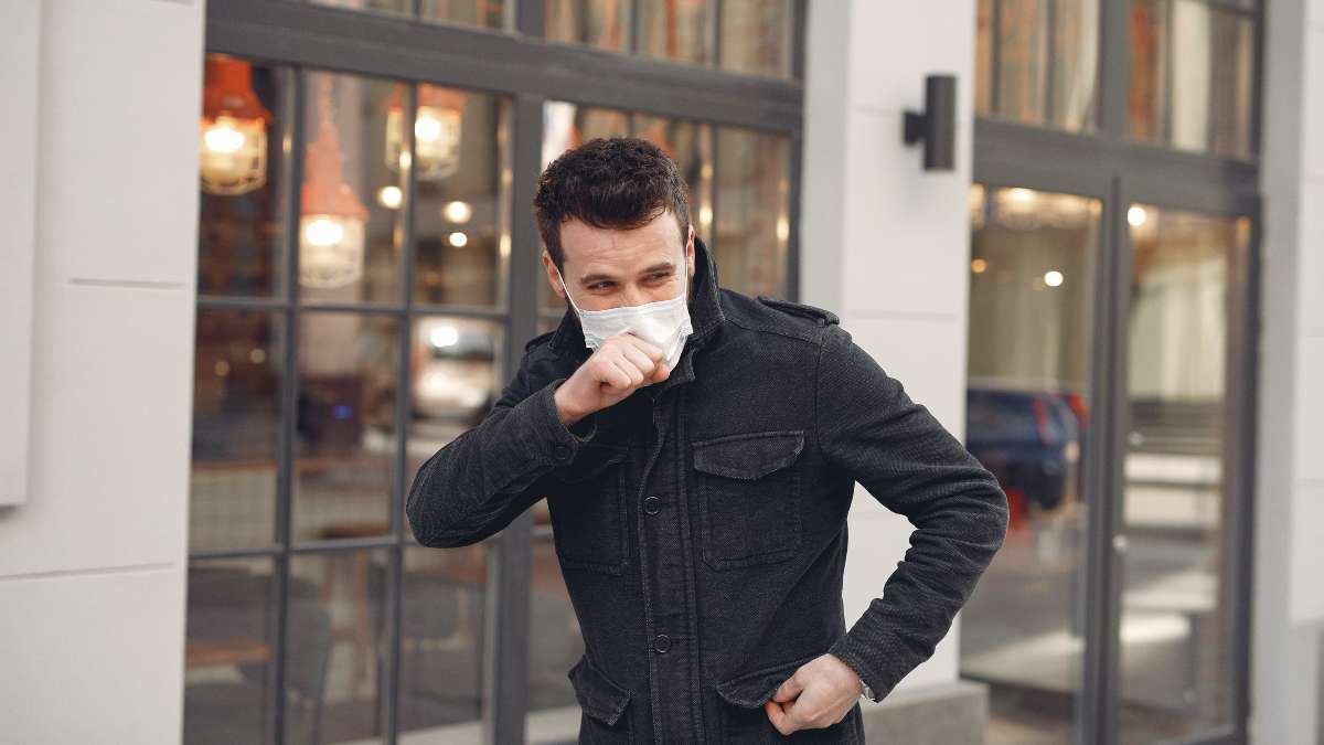 Sanidad recomienda mantener medidas de higiene y usar mascarilla con síntomas ante el repunte de gripe.
