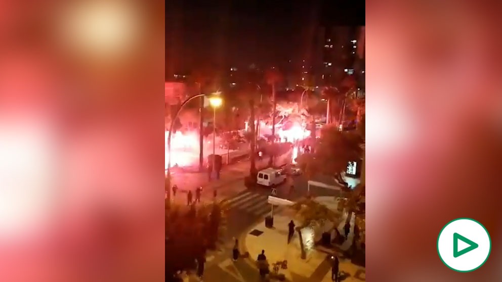 Violentos disturbios y enfrentamientos con la Policía en Málaga, Melilla y Granada por el estado de alarma.
