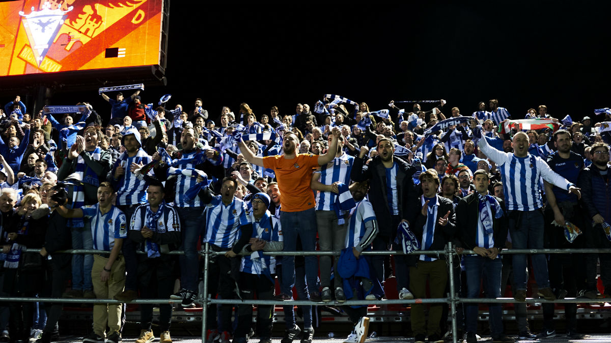 Aficionados de la Real Sociedad, en un partido. (Getty)