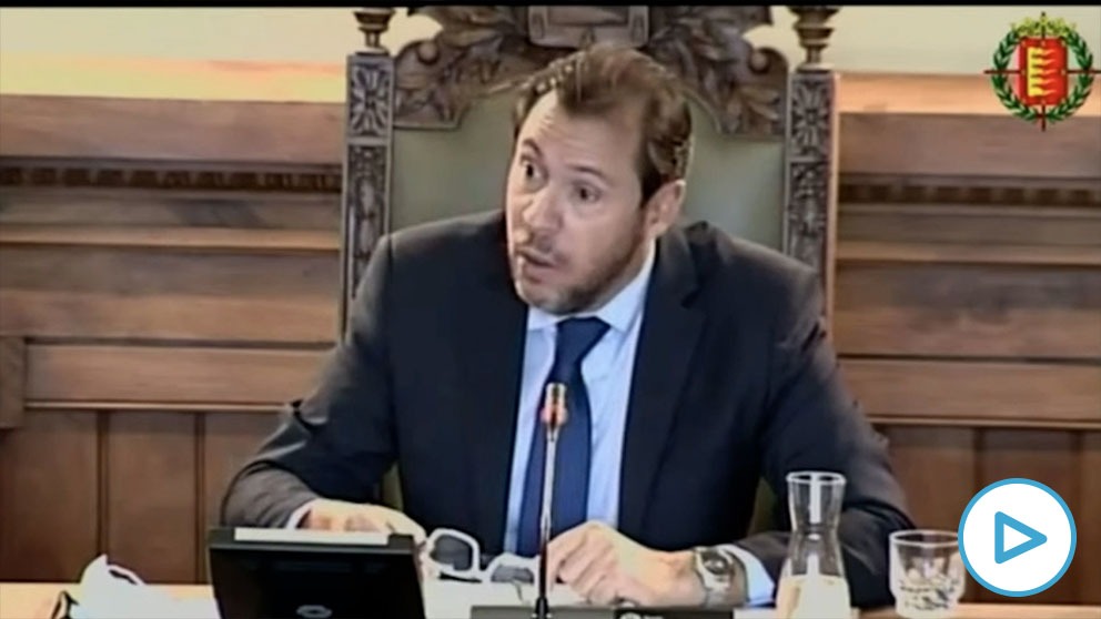 El alcalde de Valladolid, Óscar Puente, en el pleno del ayuntamiento. (Foto/video: Ayto Valladolid)