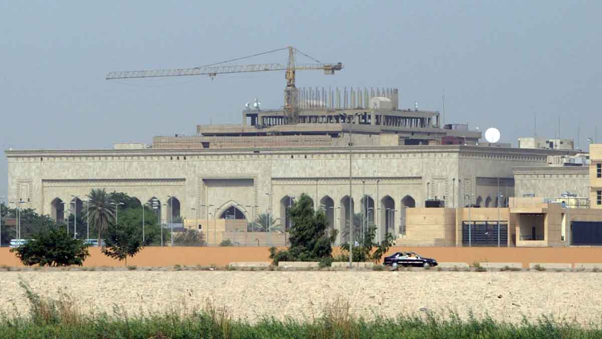El complejo de la embajada estadounidense en la capital de Irak, Bagdad. Foto: AFP
