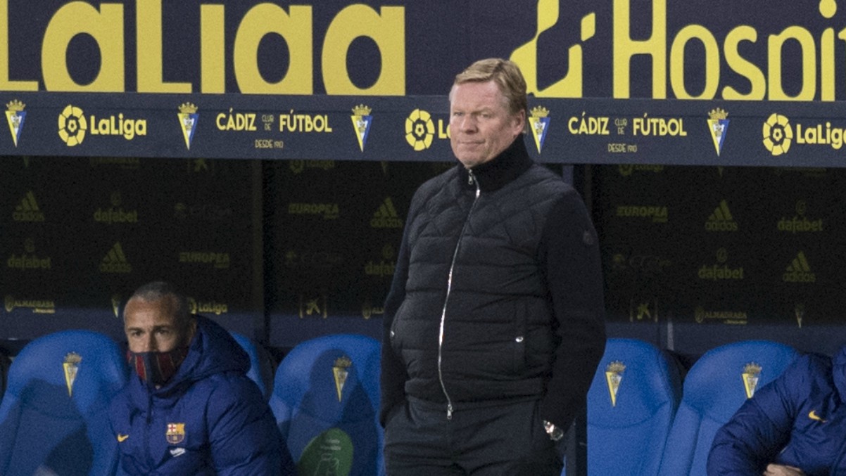 Ronald Koeman durante el Cádiz-Barcelona. (AFP)