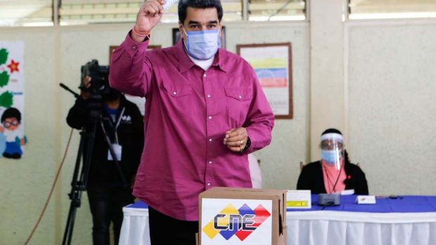 maduro vota elecciones venezuela