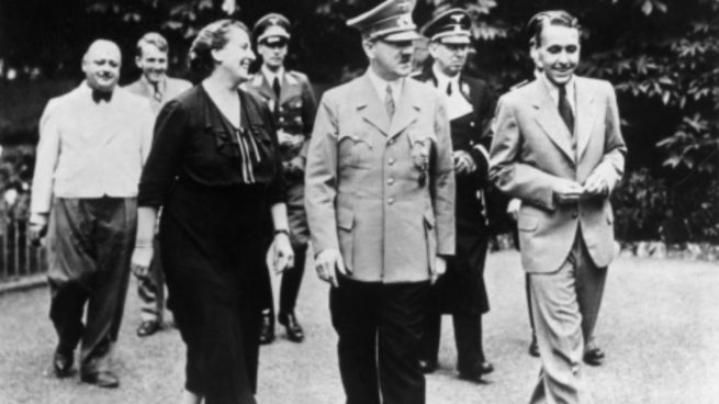 El régimen del terror llega de la mano del Decreto ‘Noche y niebla’ de Wagner a Hitler
