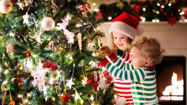 árbol de navidad niños