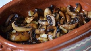 Champiñones salteados