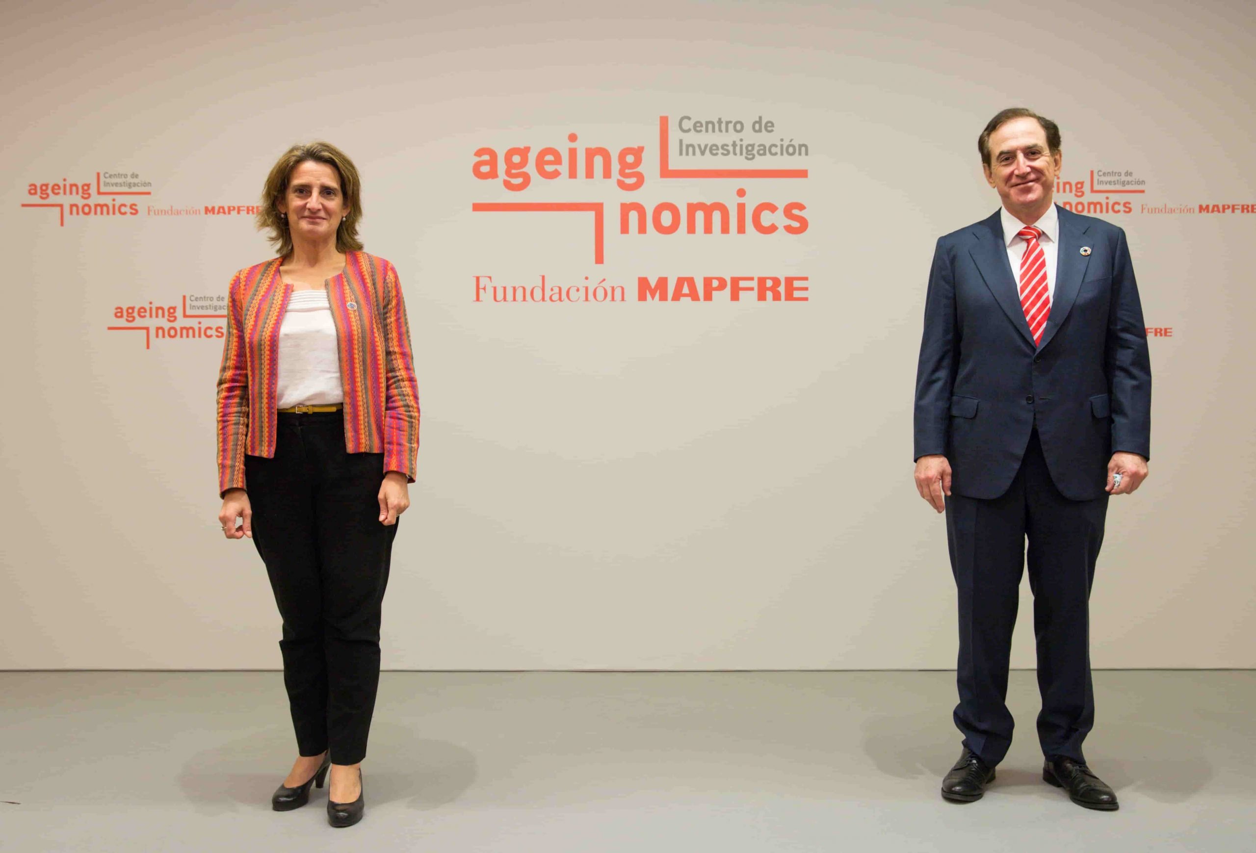 Teresa Ribera, ministra de Transición Ecológica y Reto Demográfico, junto a Antonio Huertas, presidente de MAPFRE. @MAPFRE