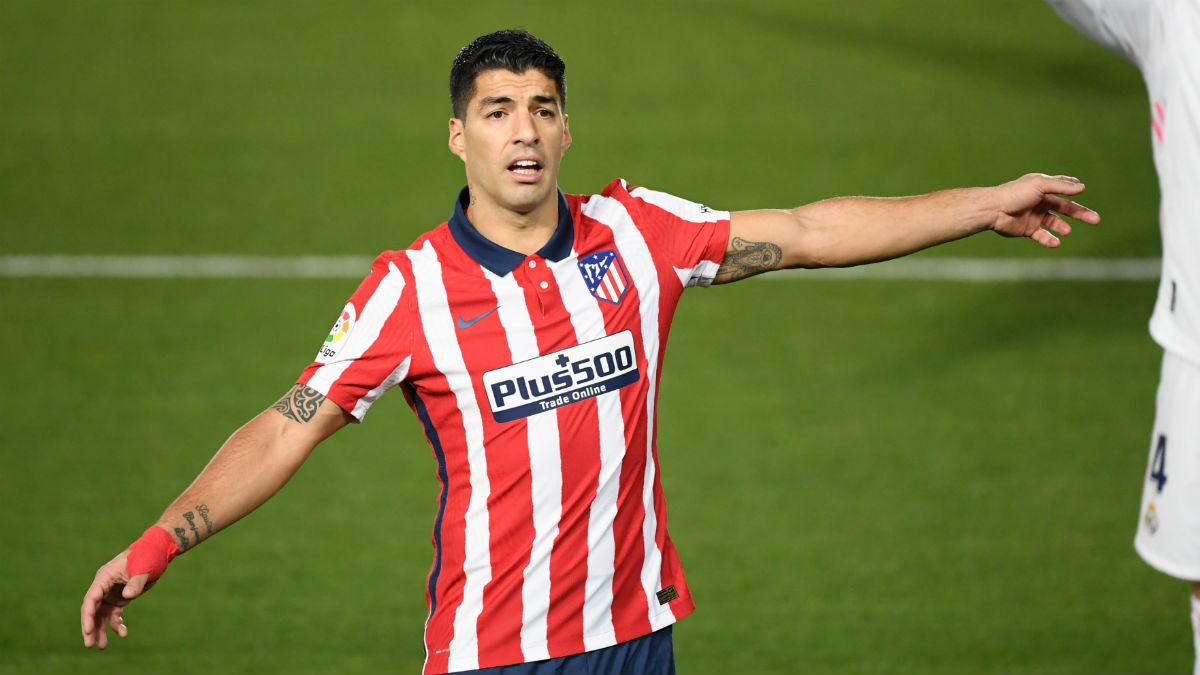 Luis Suárez estuvo desaparecido en el derbi madrileño. (AFP)