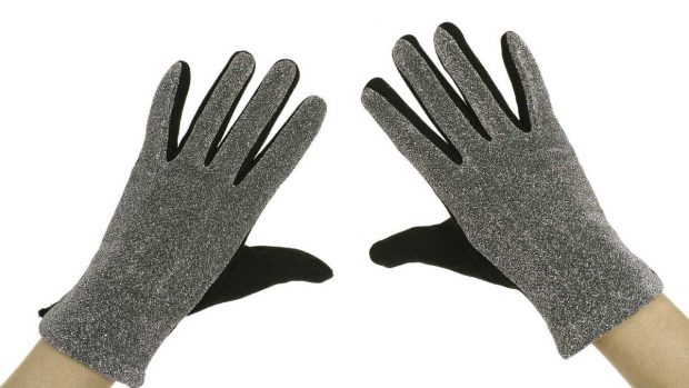 Dedos con guantes