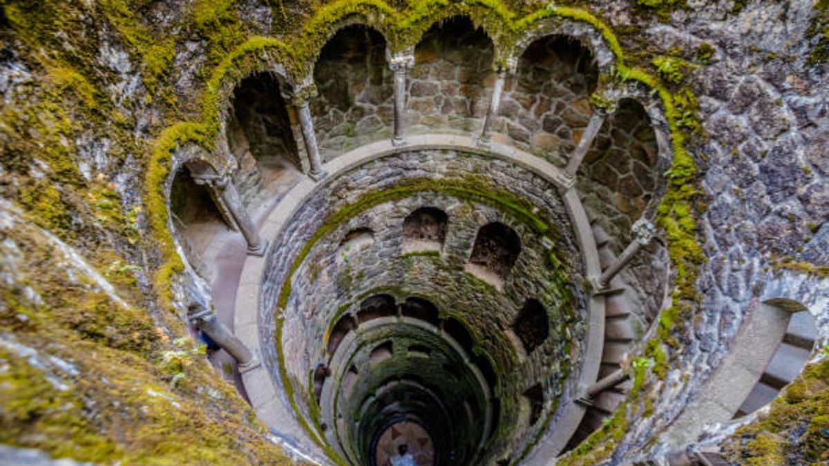 El misterio de la Torre Invertida de Sintra en Portugal