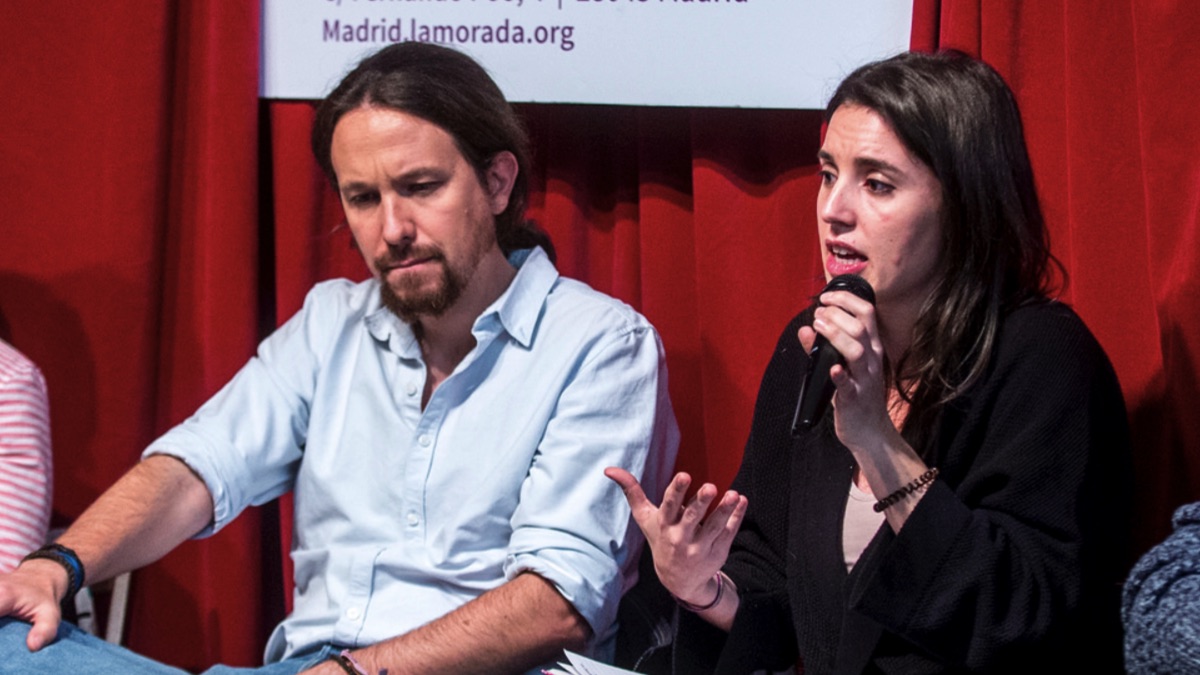 Pablo Iglesias junto a su pareja Irene Montero. (Foto: Podemos)