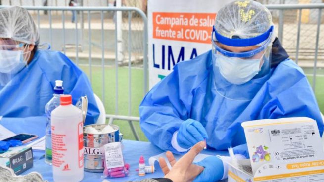Los hospitales andaluces suben su presión hospitalaria 16 días seguidos y rozan ya el pico de marzo