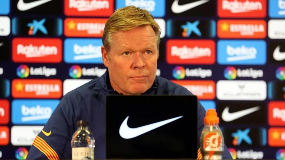 Ronald Koeman durante una rueda de prensa con el Barcelona. (fcbarcelona.cat)