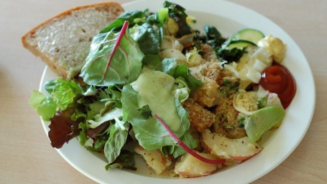 Ensalada con tahini