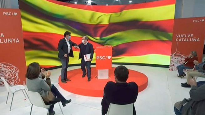 El PSC exige al PSOE restituir el modelo republicano como 