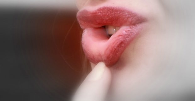 ¿Cómo cuidar los labios de los efectos de la mascarilla?