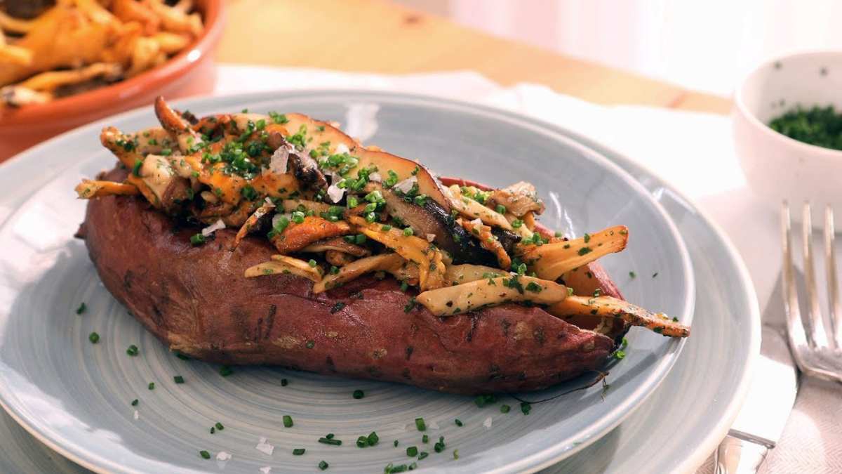Receta de Boniato relleno de setas y gratinado