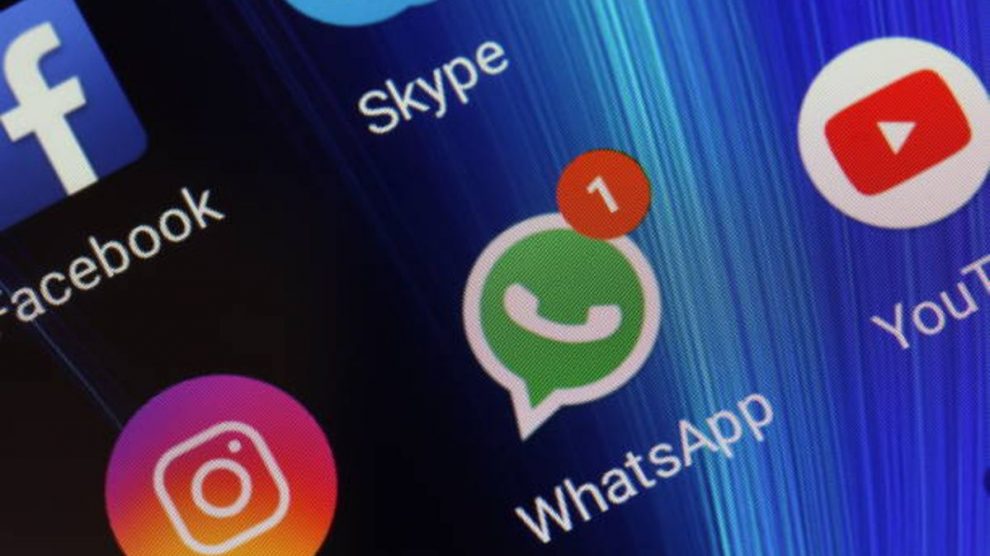 The trick to add contacts to WhatsApp without knowing their number