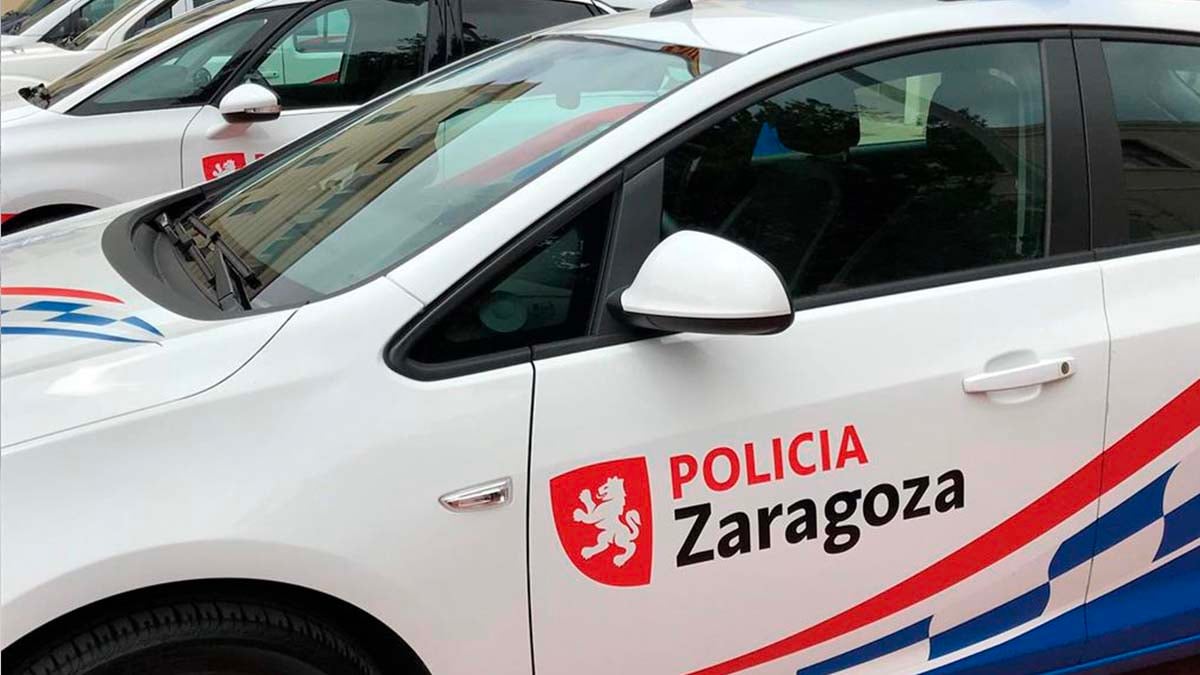 Imagen de archivo de un coche de la policía de Zaragoza