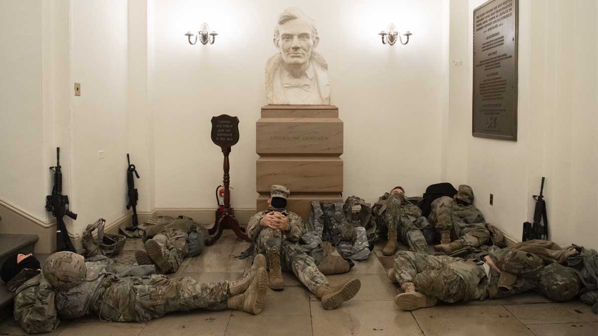 La Guarda Nacional desplegada en el Capitolio. Foto: AFP