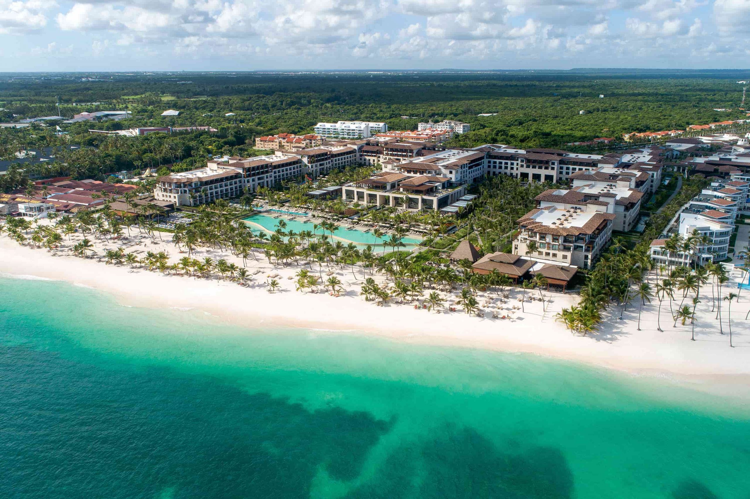 El hotel Lopesan Costa Bávaro Resort regresa a la actividad para fortalecer la propuesta turística de República Dominicana
