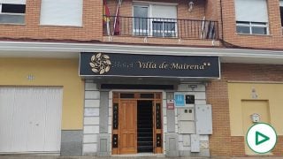 El hotel Villa de Mairena, reconvertido a escondidas en centro de acogida.