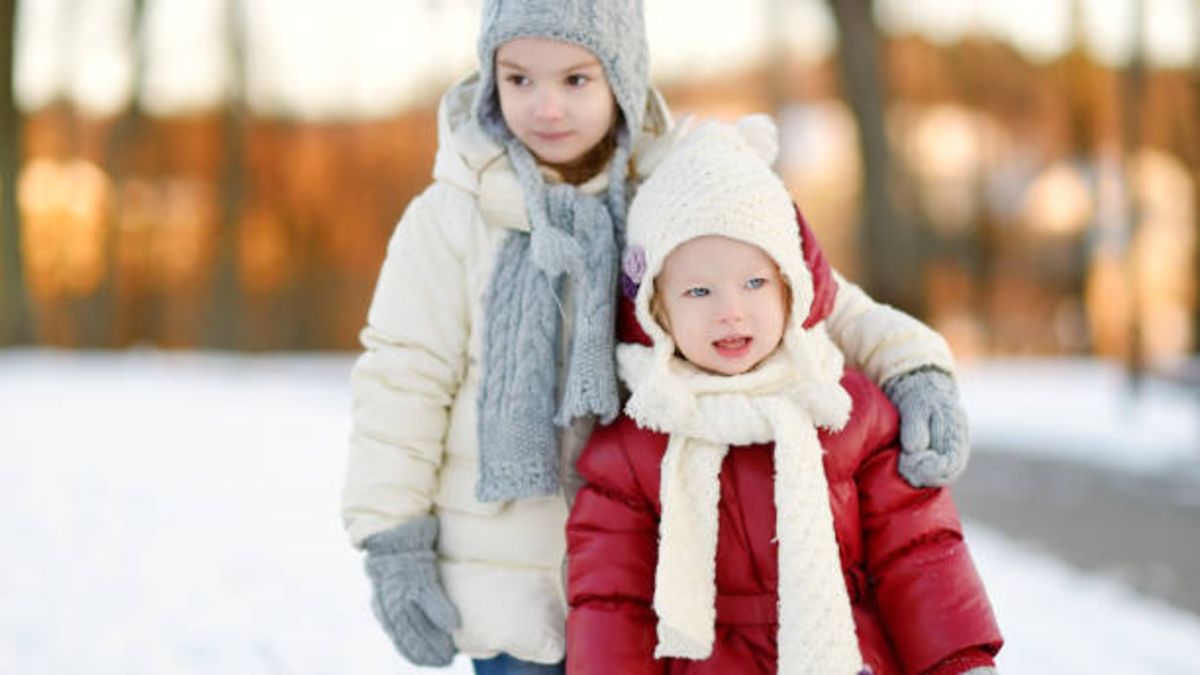 Pautas clave para proteger a los niños del sol en invierno