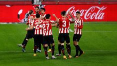 Los jugadores del Athletic celebran un gol. (EFE)