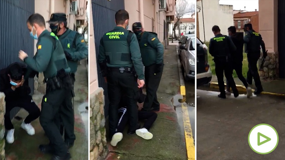 El vídeo de un vecino demuestra la falsa agresión que un joven atribuye a un guardia civil durante su detención.